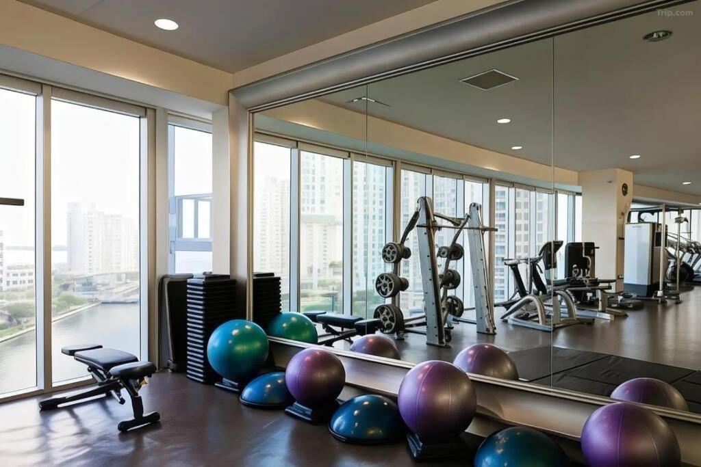 W Hotel Luxury High Rise 마이애미 외부 사진