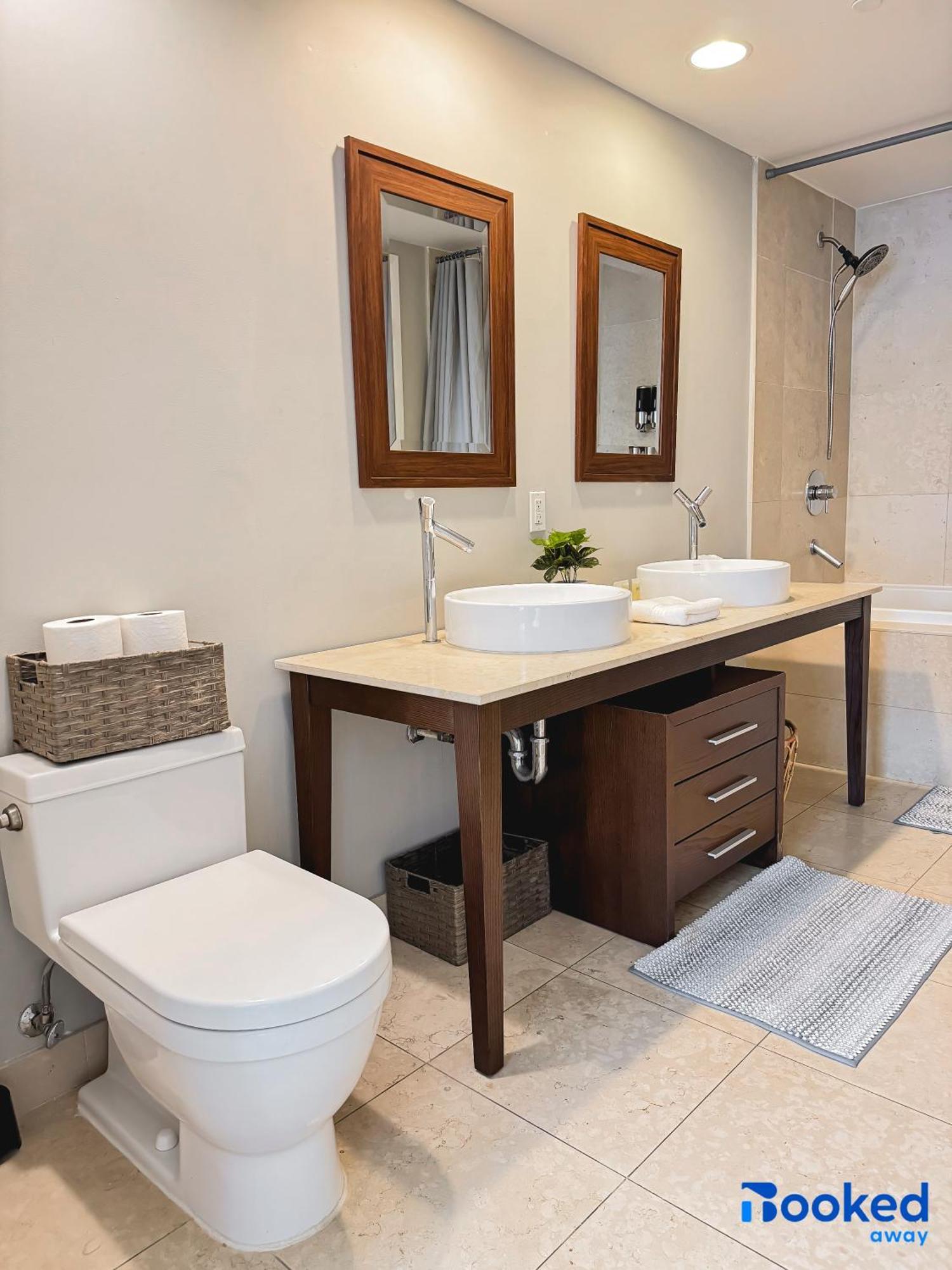 W Hotel Luxury High Rise 마이애미 외부 사진